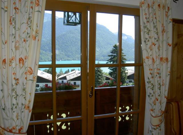 Ferienwohnung Schossleitner - Der Wohlfuehl-Ansitz Am Wolfgangsee Mit Weitblick سانكت جيلجن المظهر الخارجي الصورة