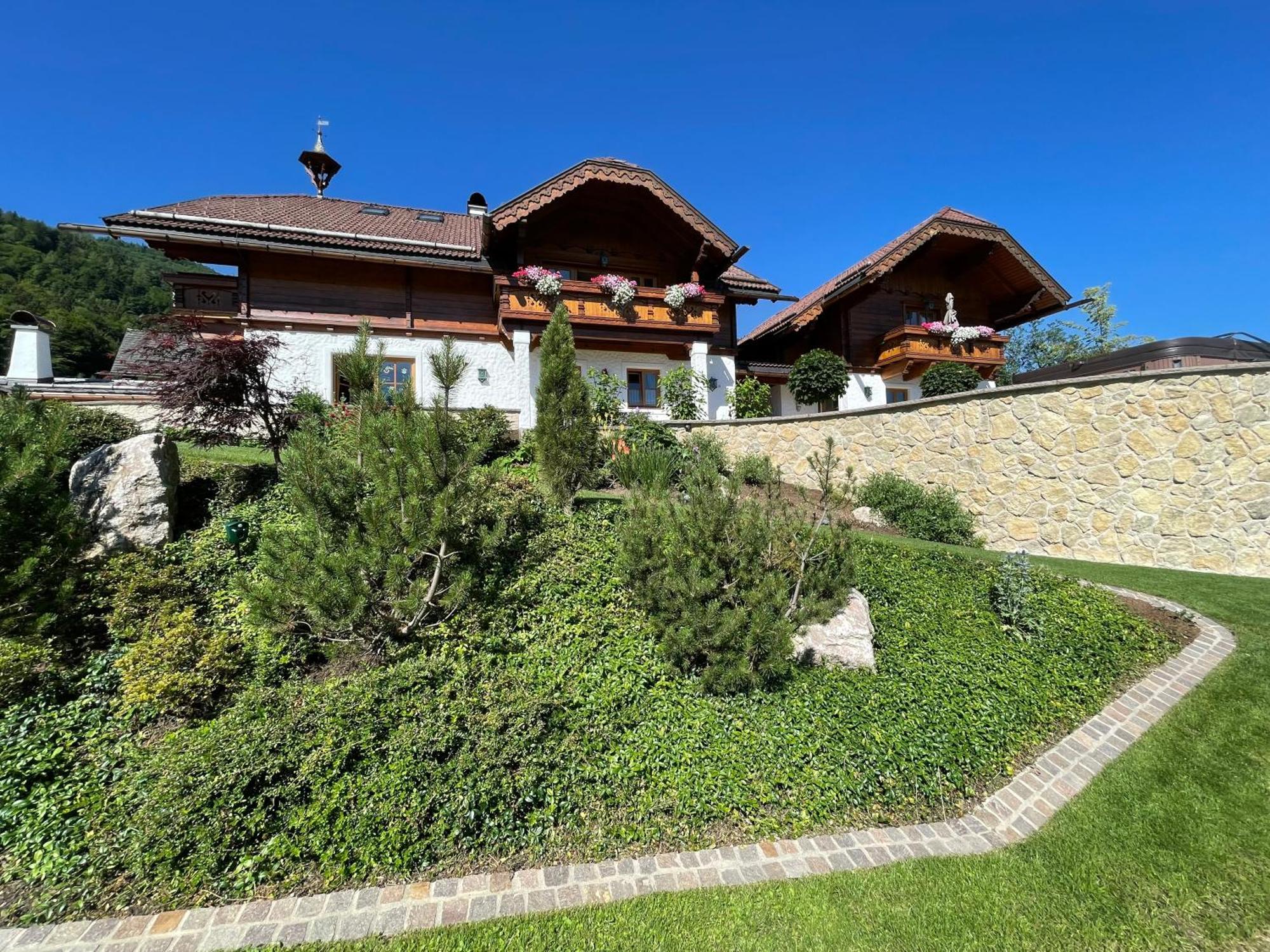 Ferienwohnung Schossleitner - Der Wohlfuehl-Ansitz Am Wolfgangsee Mit Weitblick سانكت جيلجن المظهر الخارجي الصورة