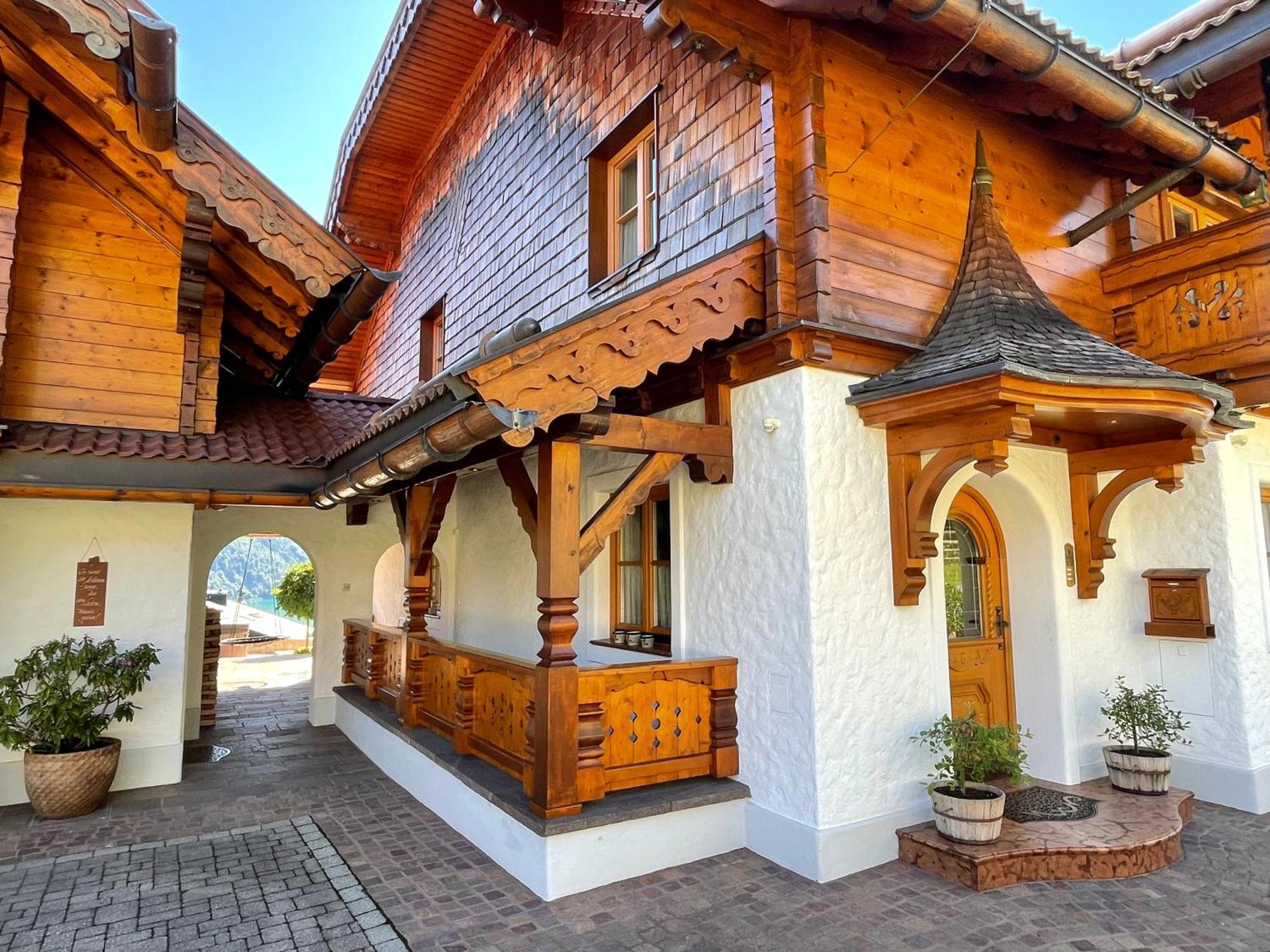 Ferienwohnung Schossleitner - Der Wohlfuehl-Ansitz Am Wolfgangsee Mit Weitblick سانكت جيلجن المظهر الخارجي الصورة
